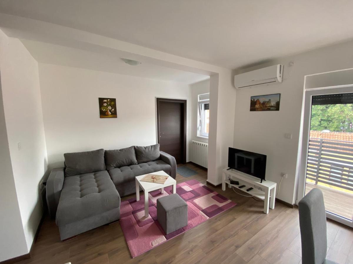 Dom Apartmani Kragujevac Exterior photo